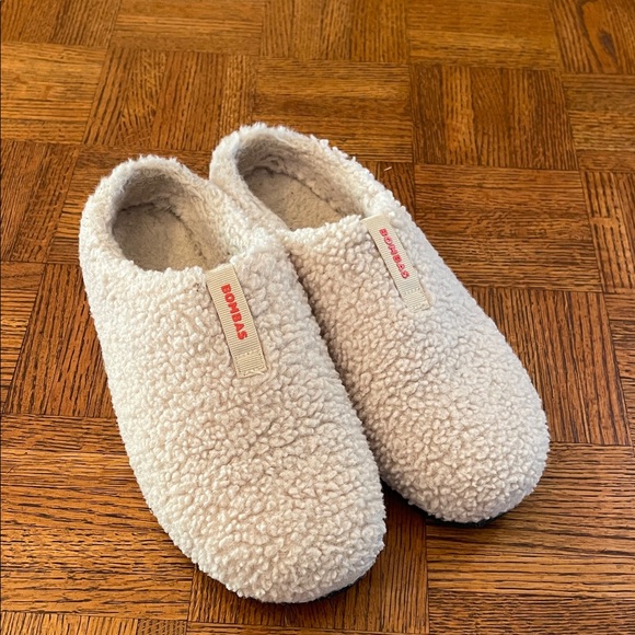 Bombas Shoes - Bombas Sunday Sherpa Fleece Slippers size 10
